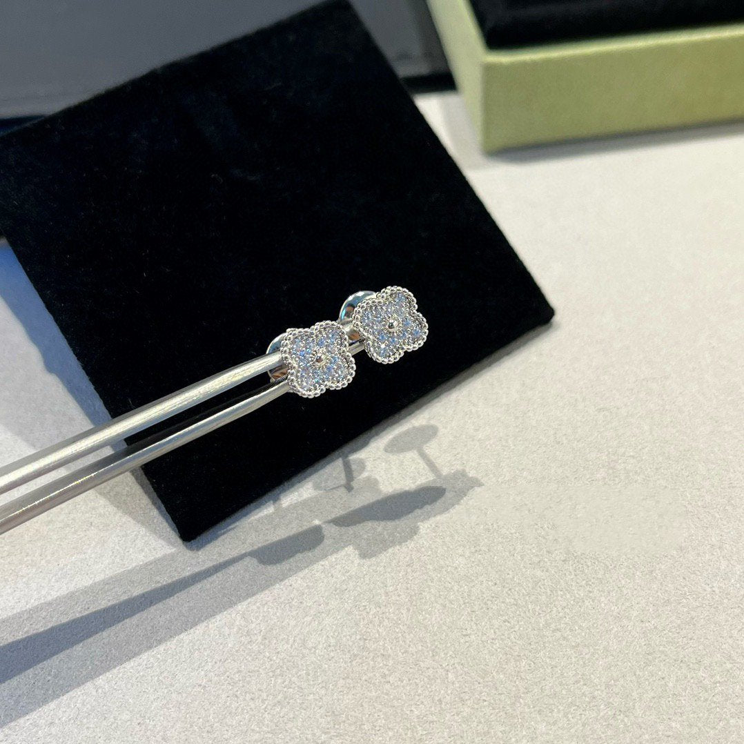 [Love More]CLOVER MINI DIAMANT OHRSTECKER